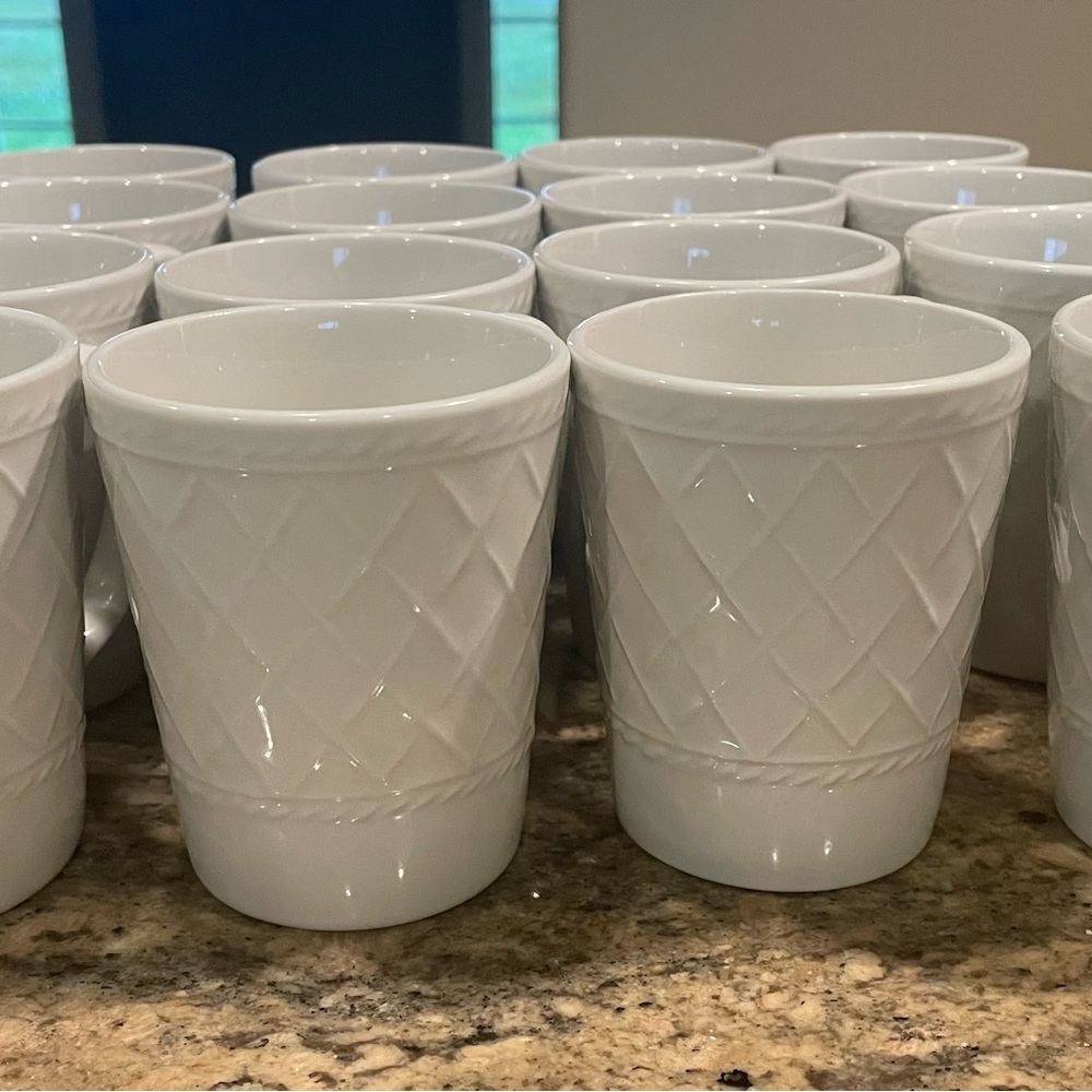 White Ceramic Coffee Mugs Set w/matching saucer